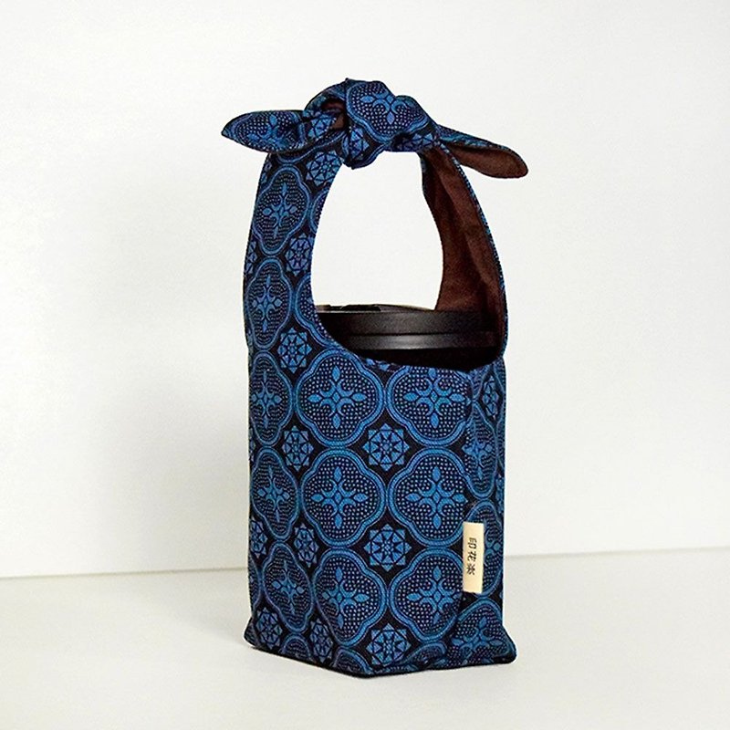 "Fatty Rabbit" Bottle Holder / Begonia Glass Pattern / Midnight Navy - Beverage Holders & Bags - Cotton & Hemp 