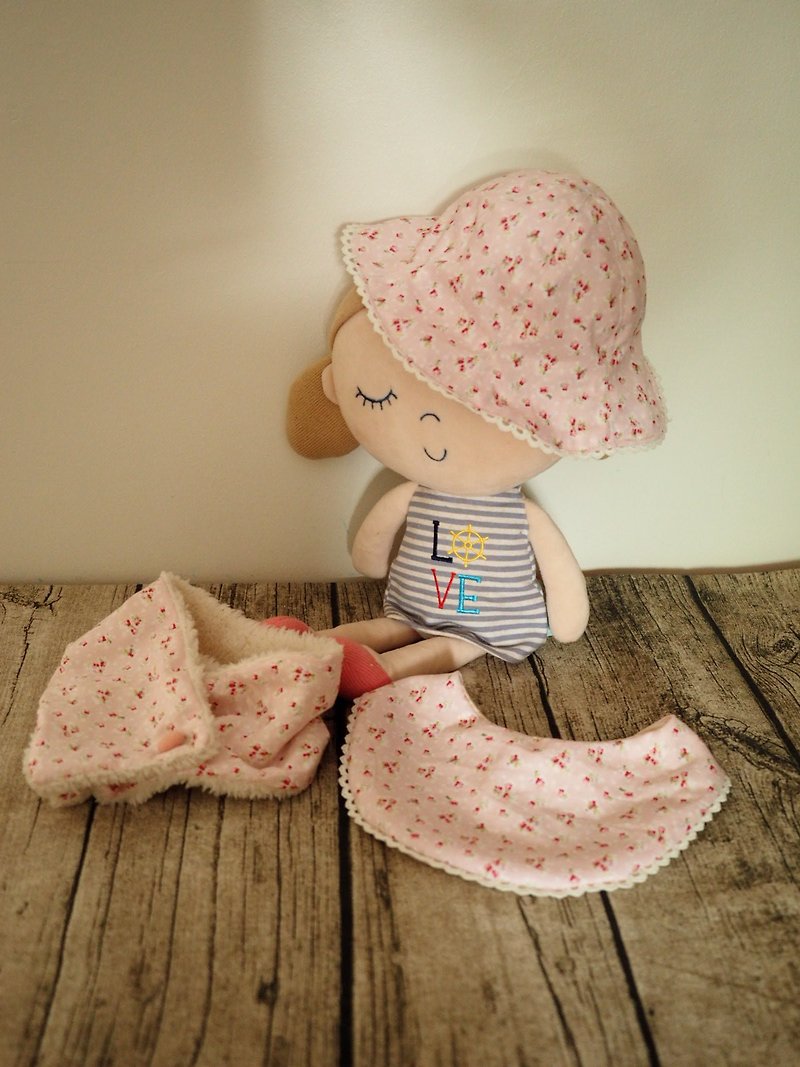 雙面粉紅小花圖案/ 櫻花圖案嬰兒小孩帽子,保暖圍巾及口水肩套裝 - 滿月禮物 - 棉．麻 粉紅色