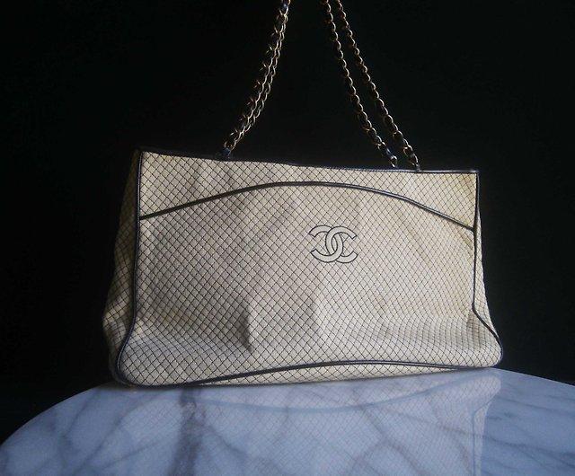 OLD-TIME】CHANEL Chanel Tote Bag - Shop OLD-TIME Vintage & Classic & Deco  Handbags & Totes - Pinkoi
