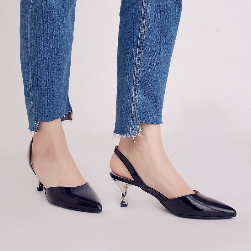 Hepburn Kitten! After the hollow retro little pointed shoes black and white full leather MIT - High Heels - Genuine Leather Black