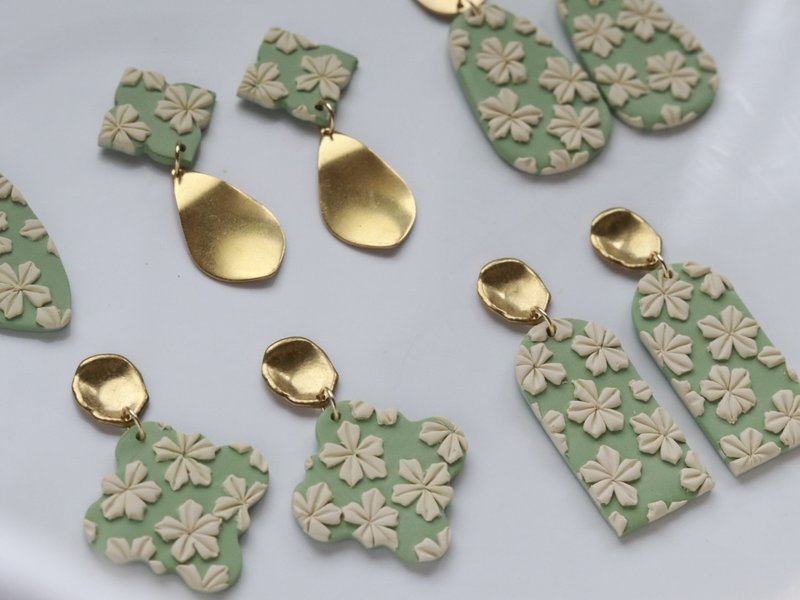 14k gold filled vintage floral pattern handmade polymer clay earrings - ต่างหู - ดินเผา 