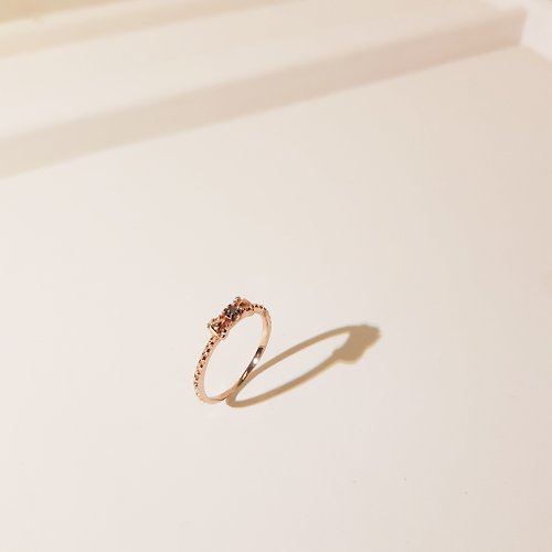 Queen Jocelyn 賈思琳 輕珠寶 【禮物】繆思的緞帶 玫瑰金色天然鑽石戒指|鑽戒|蝴蝶結