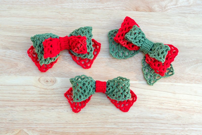 Christmas hair bow was decorated with red and green crochet yarn. - Hair Accessories - Polyester 