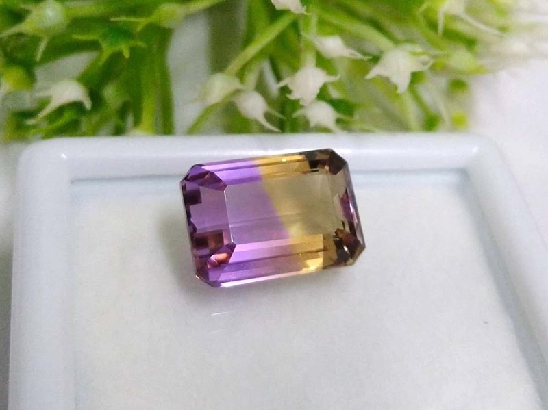 12.8 x 9.0 mm ฺNatural ametrine bicolor Very clean - 其他 - 寶石 綠色