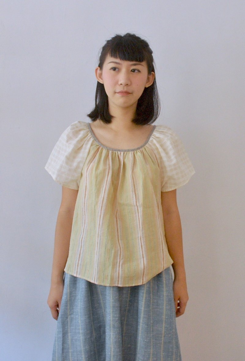 Peng sleeve shirt (Japanese, cute, beige) - Women's Tops - Cotton & Hemp Yellow
