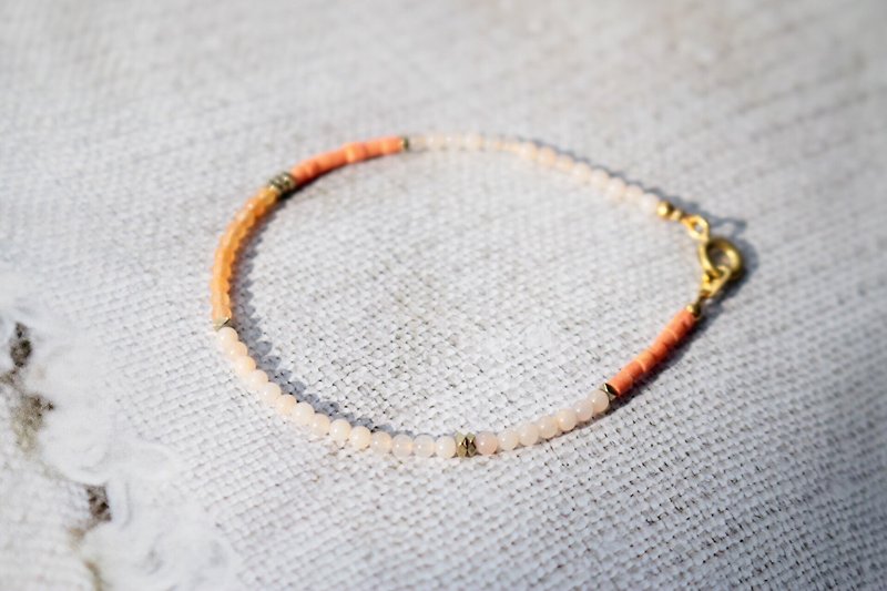 Coral brass bracelet 0987- rendering - สร้อยข้อมือ - เครื่องเพชรพลอย สีส้ม