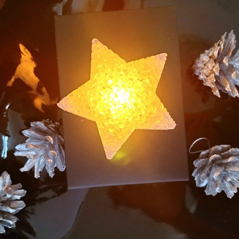 Invincible Star LED Night Light - โคมไฟ - พลาสติก หลากหลายสี