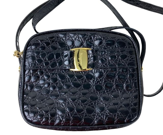 ほぼ新品 サルヴァトーレ フェラガモ 7D 24.5 ヴァラ クロコ型押し ほぼ新品 サルヴァトーレ フェラガモ 7D 24.5 ヴァラ クロコ型