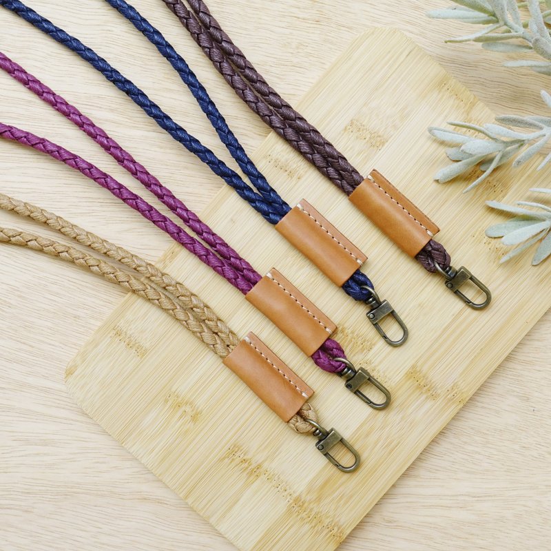 Braided style neck cord/wrist cord (customized English name) - เชือก/สายคล้อง - ผ้าฝ้าย/ผ้าลินิน สีน้ำเงิน