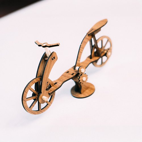 手半屋 【 DIY 手作】達文西手稿模型-腳踏車 科學模型