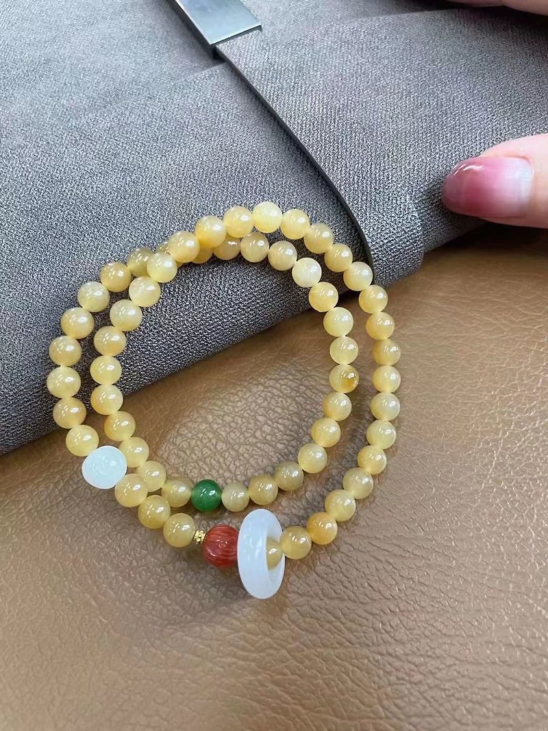 Natural Hetian Jade/Hetian Jade-Qiemo Candy Jade Lychee Frozen Chalcedony Running Ring Design Multi-circle Bracelet Clothes Hanging - สร้อยข้อมือ - หยก สีนำ้ตาล