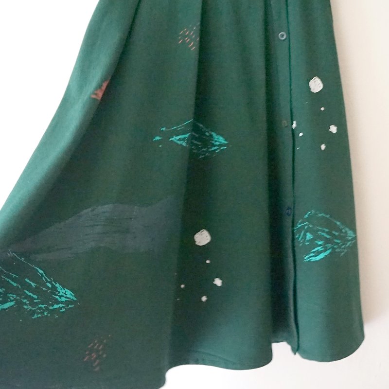森林綠綠聖誕手工絹印打折圓裙 / - 裙子/長裙 - 棉．麻 綠色