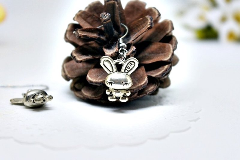 Alloy ＊Love's closed eyes rabbit ＊_Hook-style earrings#Lovely# - Earrings & Clip-ons - Other Metals Gray