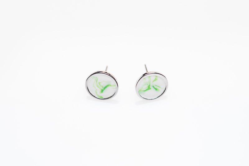 1 month birth rendering stone green white rendering metal silver frame full hand earrings / ear clip - Earrings & Clip-ons - Clay White