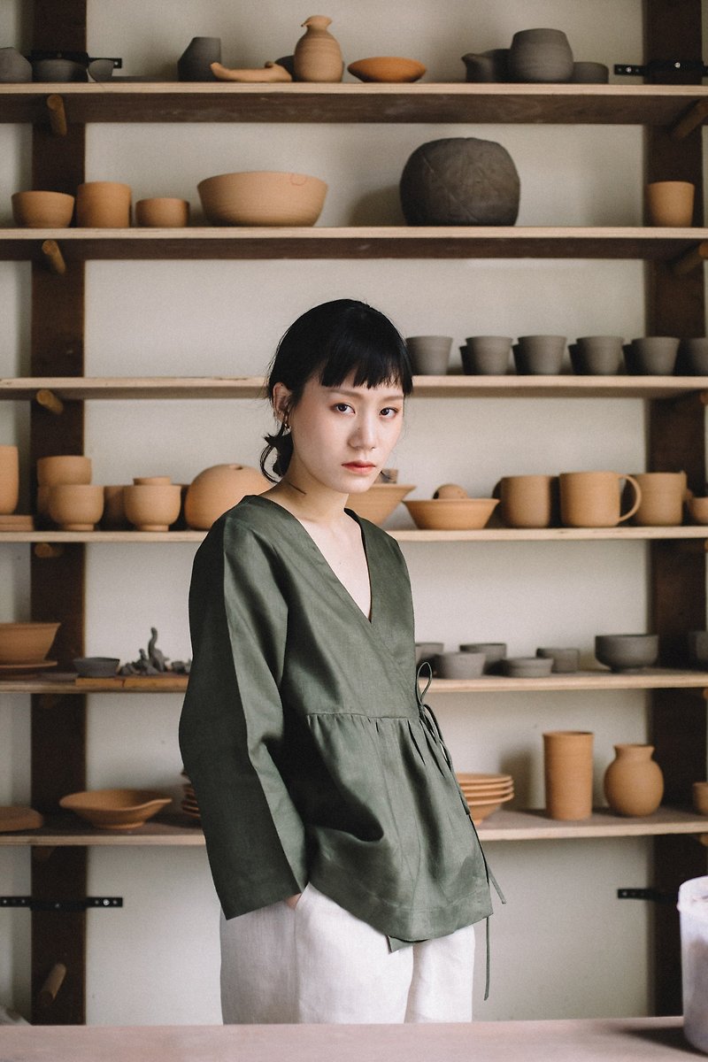 Linen Wrap top with Long sleeves in Olive - 女上衣/長袖上衣 - 棉．麻 綠色