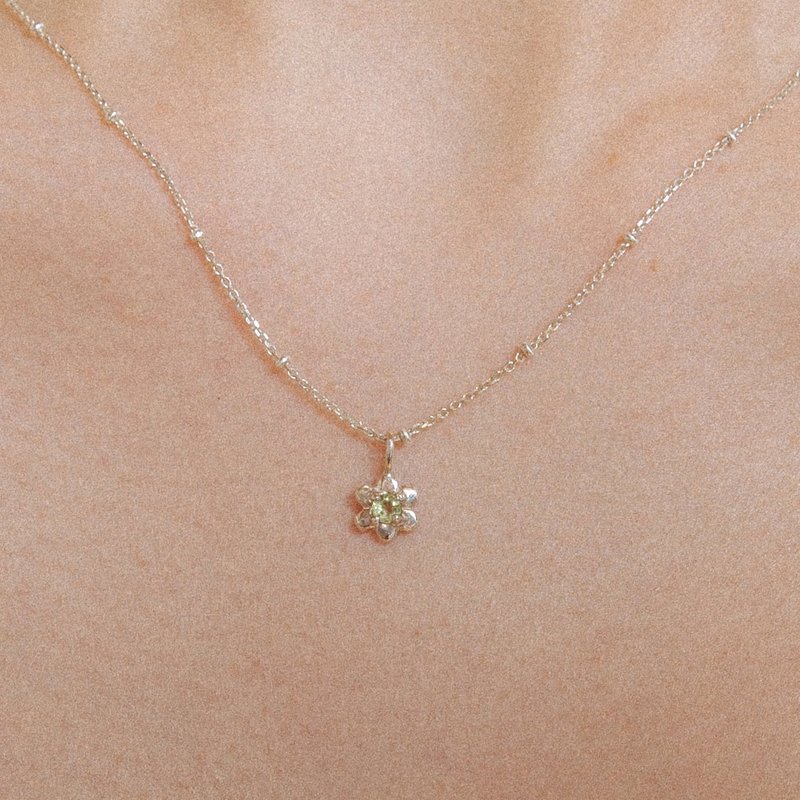 mini flower silver necklace mini flower sterling silver necklace/ Stone Gemstone - สร้อยคอ - เงินแท้ สีเงิน