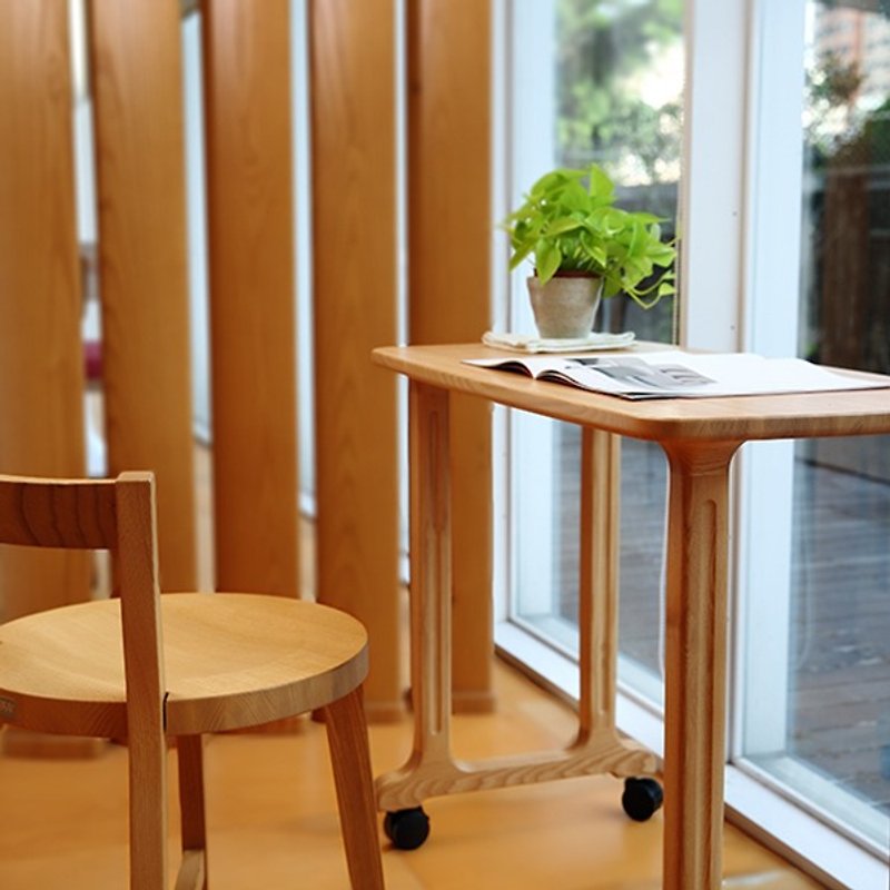 【有情門STRAUSS】─拿鐵移動桌 。多色可選 - 餐桌/書桌 - 木頭 