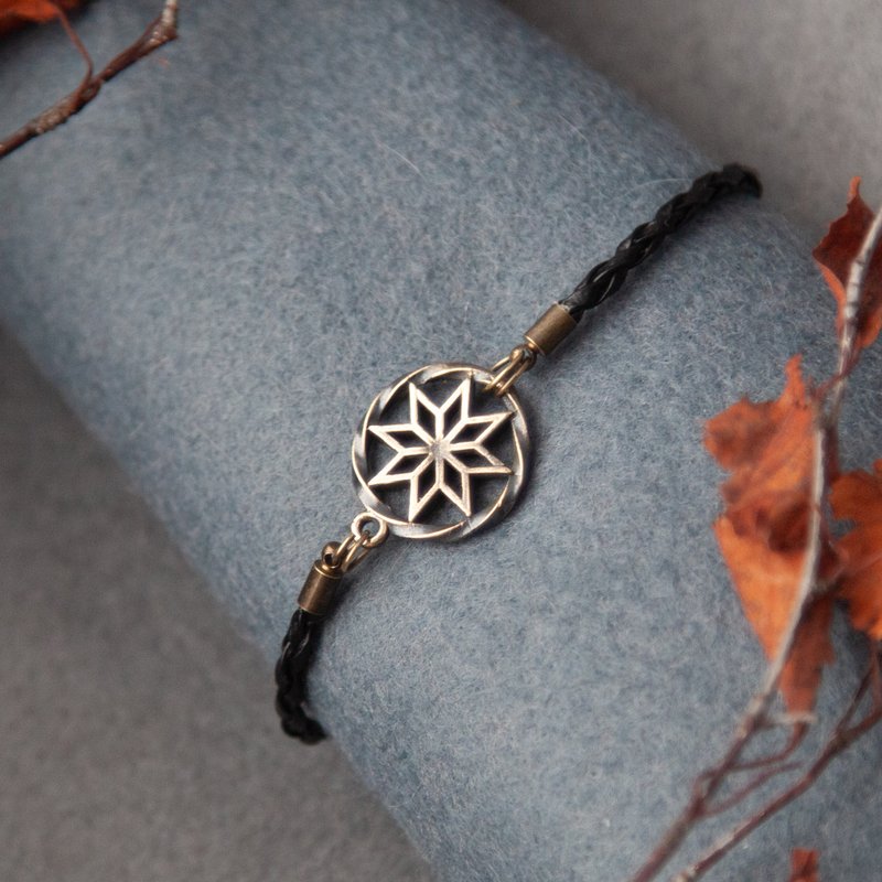 Alatir bracelet on leather cord. Pagan handcrafted jewelry. Slavic sacred symbol - สร้อยข้อมือ - วัสดุอื่นๆ สีส้ม