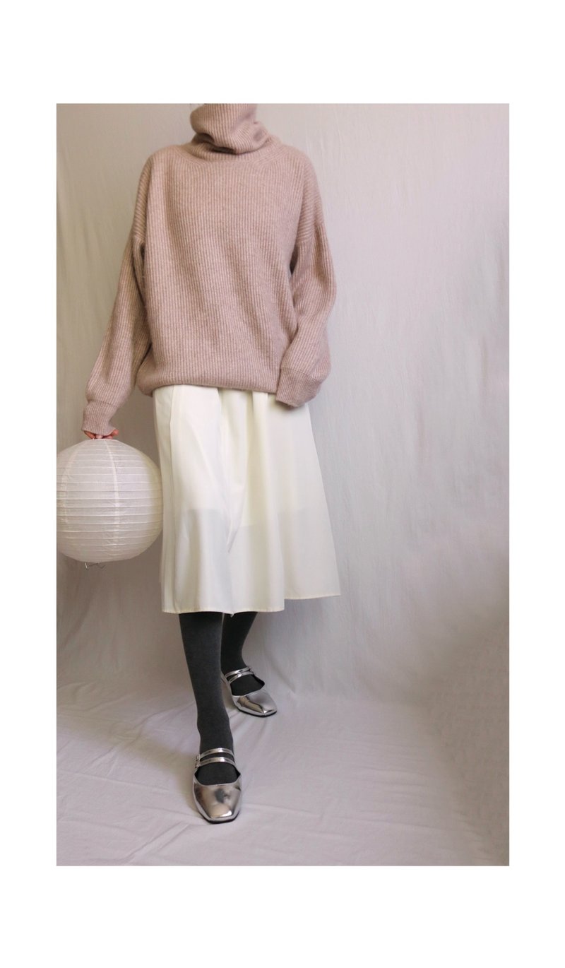 Round neck/high collar off-shoulder ribbed cashmere sweater oatmeal color M/L high collar - สเวตเตอร์ผู้หญิง - ขนแกะ 