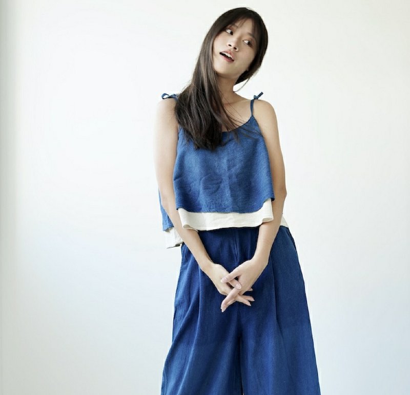 【手染め藍染め】ダブルレイヤー調節可能ストラップキャミソール - ベスト - コットン・麻 ブルー