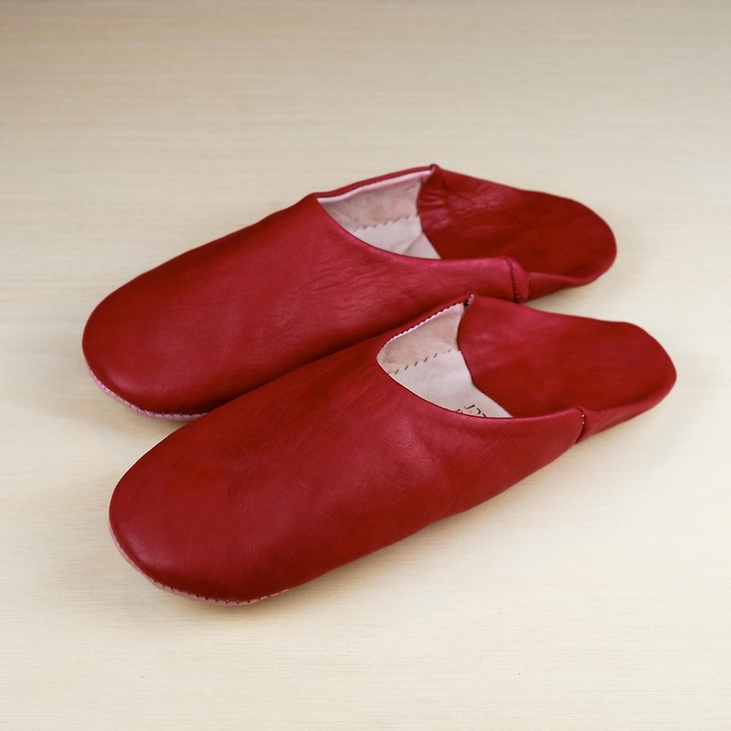 ラウンドガーネット赤バブーシュモロッコ手作り靴本物の羊革 - ルームシューズ・スリッパ - 革 レッド