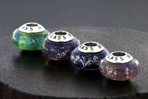 Dream Glass Art 骨灰/毛髮琉璃珠-星空款-單顆價格*訂製骨灰琉璃珠