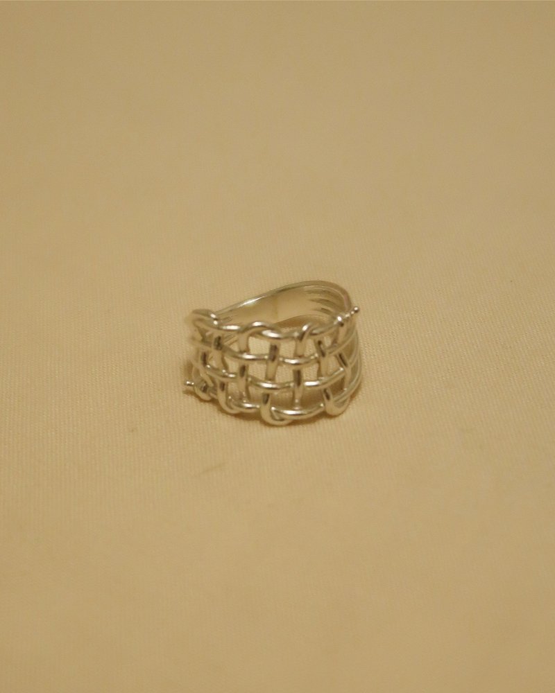 Sweater sterling silver ring - แหวนทั่วไป - เงินแท้ สีเงิน