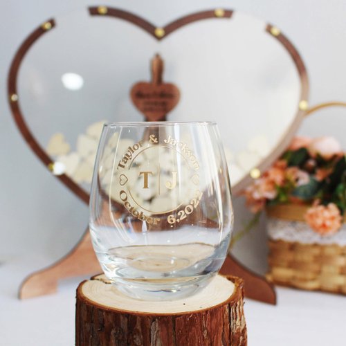 Design Your Own Wine 香港酒瓶雕刻禮品專門店 結婚禮物|訂製雕刻威士忌對杯 新婚禮物客製化雕刻送新人慶祝新婚