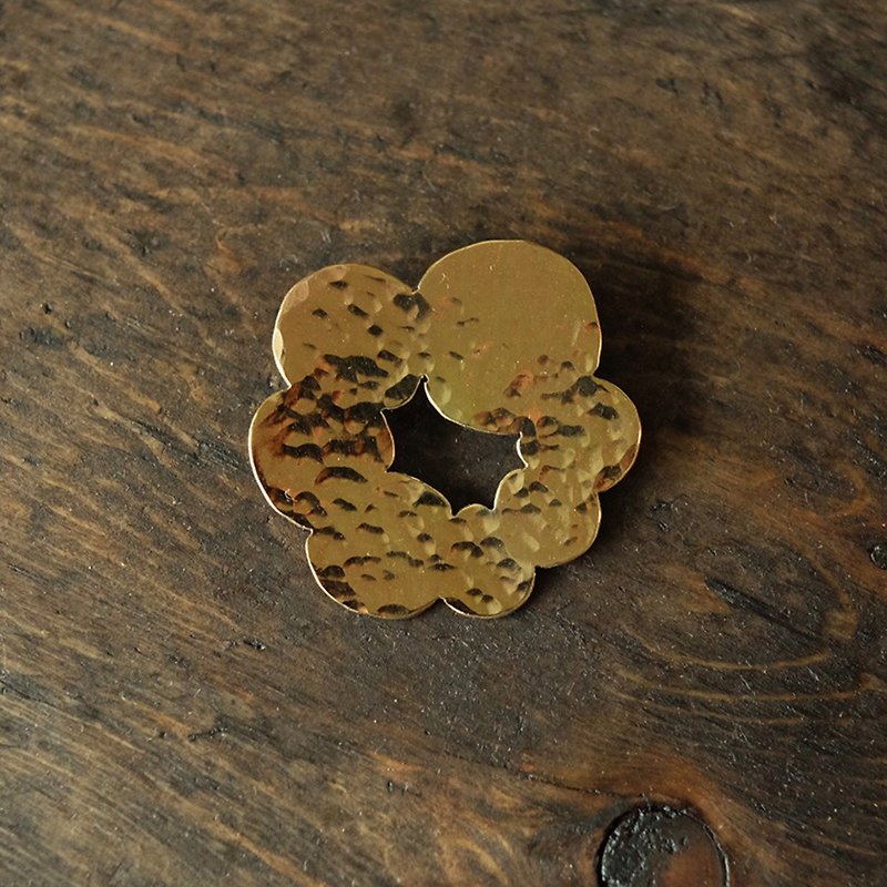 Brass brooch mokumoku B011-2 - เข็มกลัด - โลหะ สีทอง