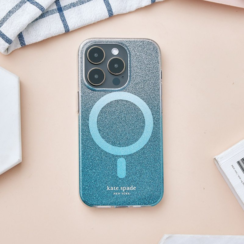 【kate spade】iPhone 15系列 MagSafe 精品手機殼 夏日晴空 - 手機殼/手機套 - 塑膠 白色