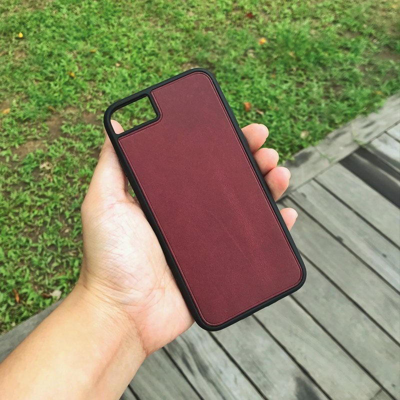 【iPhone Case】Red Wine Buttero | Shockproof | Handmade Leather in Hong Kong - Phone Cases - Genuine Leather Purple