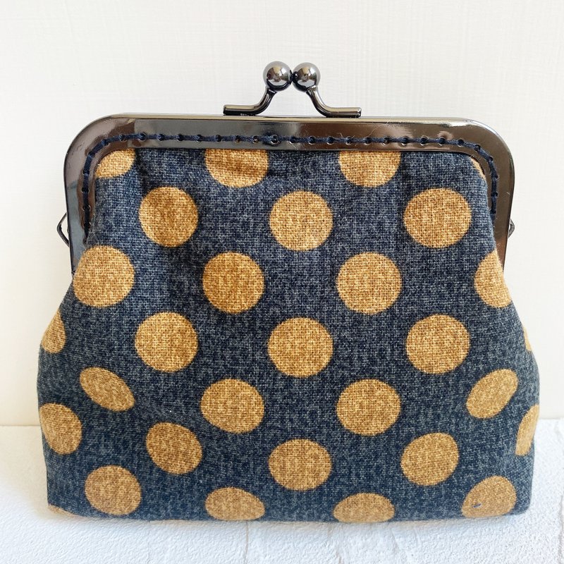 Polka dot dot gold cosmetic bag, makeup bag kiss lock bag, small bag storage bag, storage bag - กระเป๋าเครื่องสำอาง - ไฟเบอร์อื่นๆ สีนำ้ตาล