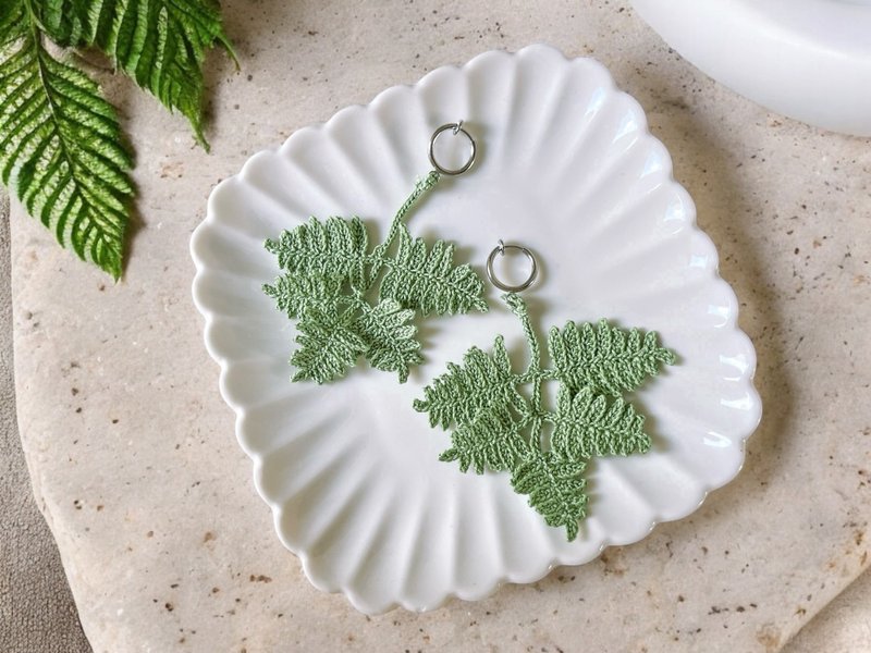 Hand crochet flower earrings. fern leaves. bean green - Earrings & Clip-ons - Cotton & Hemp Green