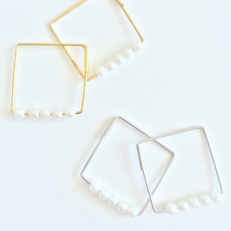 Marygo﹝簍空菱形迷你珍珠﹞耳環 - 耳環/耳夾/耳骨夾 - 其他金屬 