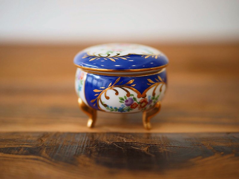 英國迷你瓷製珠寶盒 藍色圓形 A款 - 擺飾/家飾品 - 瓷 