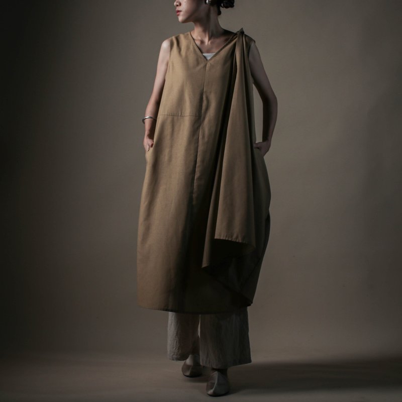 Sichuan clothing WEAR BEING two-piece front vest dress Khaki yellow - One Piece Dresses - Cotton & Hemp Khaki