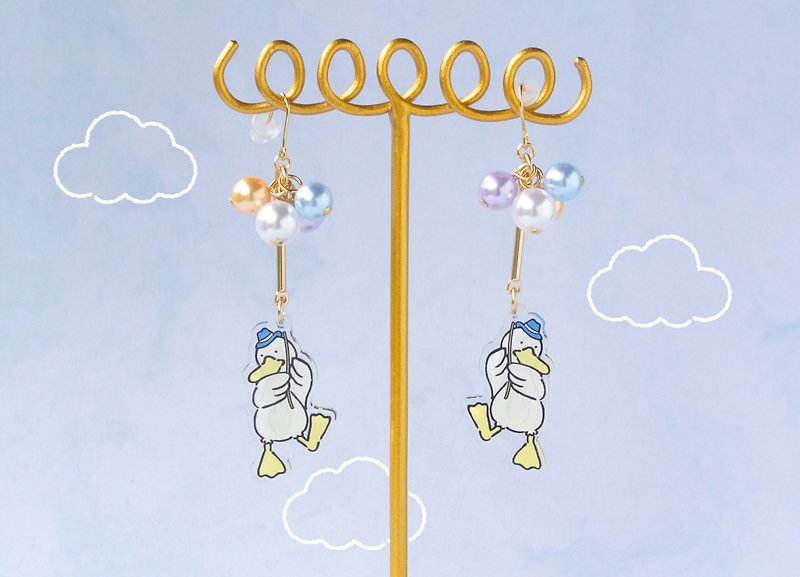 The jolly duck flying by balloon - Earrings & Clip-ons - Acrylic White