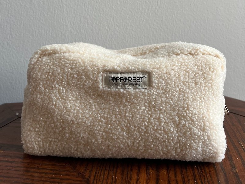 Soft and Stylish Cosmetic Bag - กระเป๋าเครื่องสำอาง - วัสดุอื่นๆ สีกากี