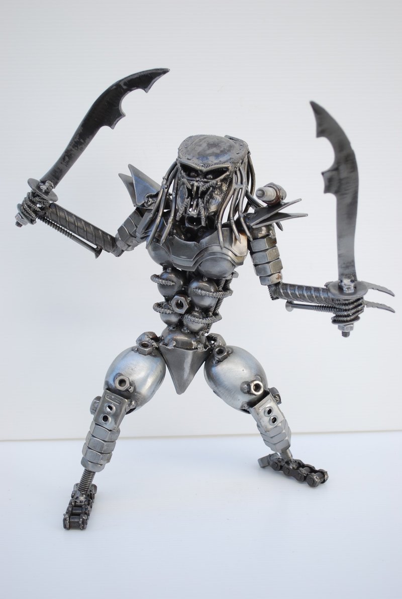 The Hunter SCRAP METAL, Cool gift for him, Cool Birthday Gift, Anniversary gifts - 擺飾/家飾品 - 其他金屬 