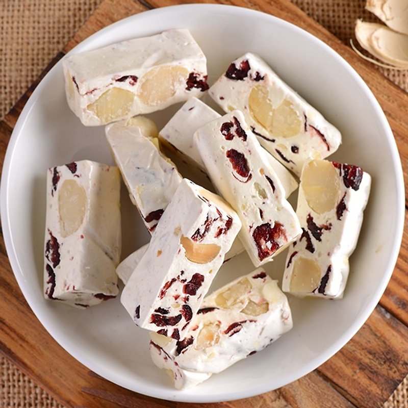 "Silly child happy" sweet years together. Cranberry Nougat Gift - Snacks - Other Materials White