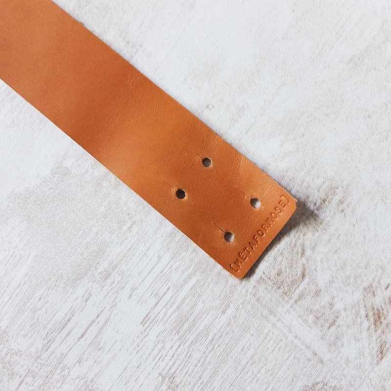 Simple leather bracelet (other colors can be customized) - สร้อยข้อมือ - หนังแท้ 