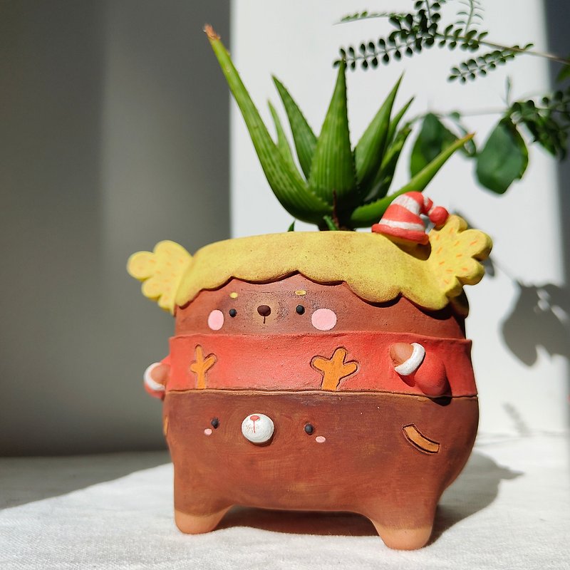 3.5-inch cute girl on Xmas costume planter. handmade plant pot. - เซรามิก - ดินเผา 