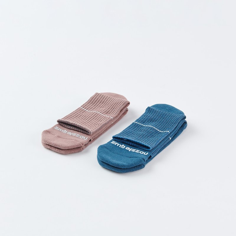 New BASIC二入組－鏽藍 － 中筒襪子/基本款男女素色長襪 - 襪子 - 棉．麻 藍色