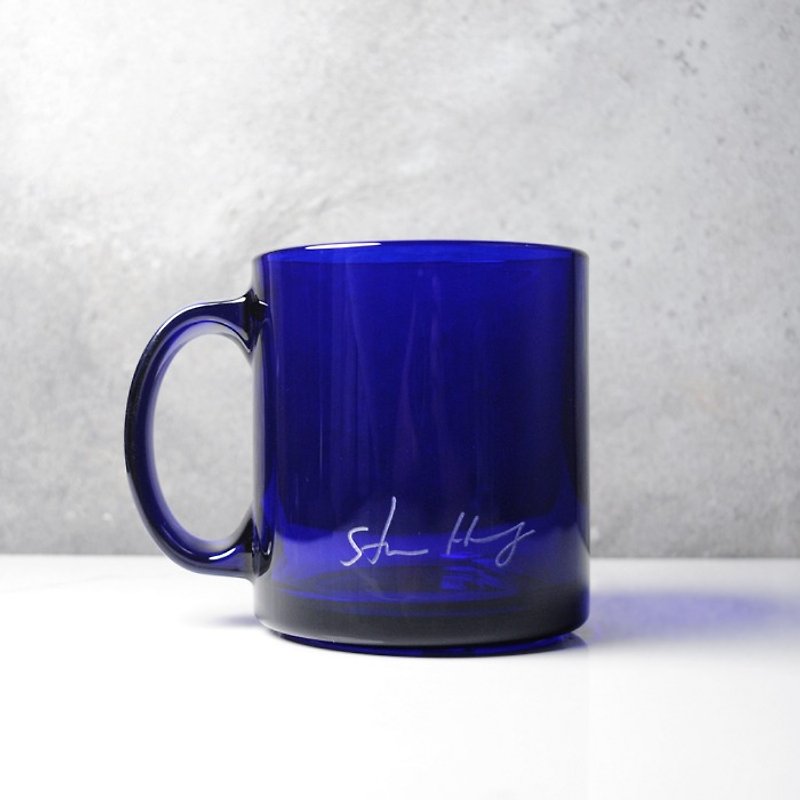 Blue Dream 350cc [English] Signatures cup (Signed cup) US imports of sea-blue mug - Mugs - Glass Blue