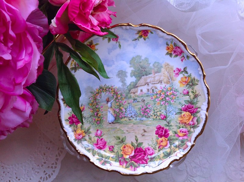 英國骨瓷Royal Albert 22k鑲金鄉村玫瑰限量紀念款蛋糕盤點心盤 - 小碟/醬油碟 - 瓷 多色