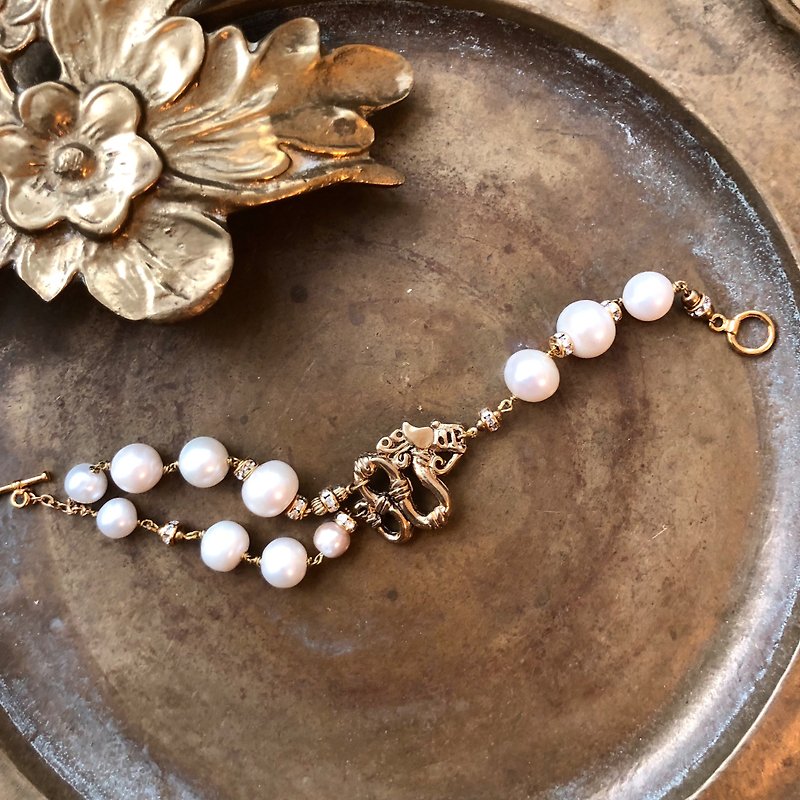 Vintage Gold Vine Pearl Bracelet - Bracelets - Pearl 