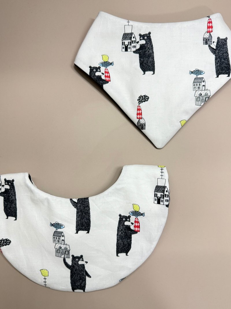 Maygo.bib 熊熊小鎮。手作圍兜、八層紗、圓兜、領巾兜 - 圍兜/口水巾 - 棉．麻 白色