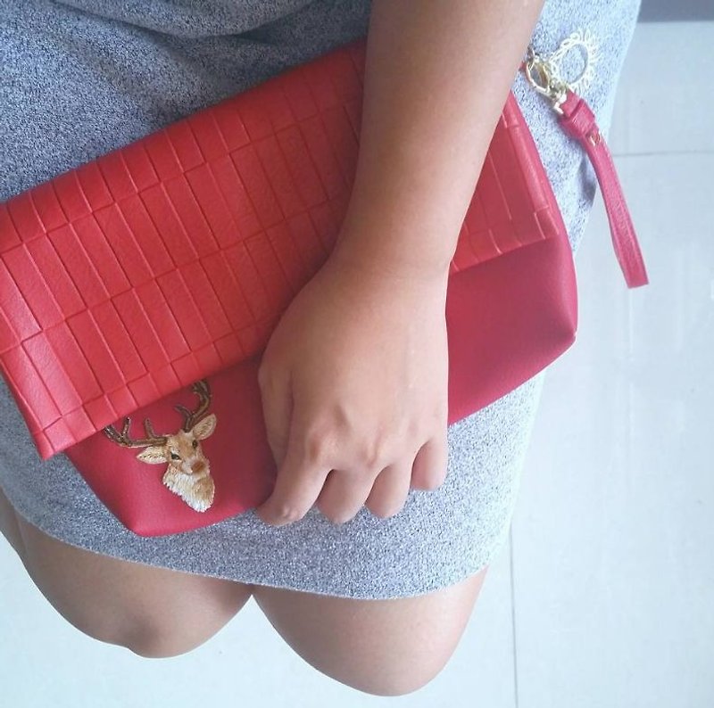 Special Deer Red Pv Leather Handbag Little Deer Cutch - Clutch Bags - Other Materials Red