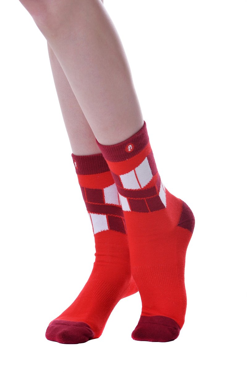 Fool's Day Knitted Crew Socks - Flag Red - ถุงเท้า - ผ้าฝ้าย/ผ้าลินิน สีแดง
