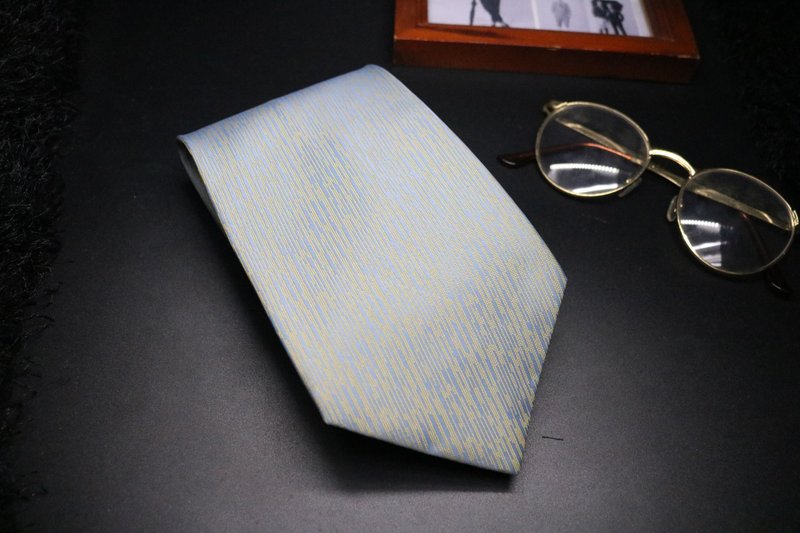果綠色紋路真絲領帶/紳士雅致淺色necktie - 領帶/領帶夾 - 絲．絹 綠色